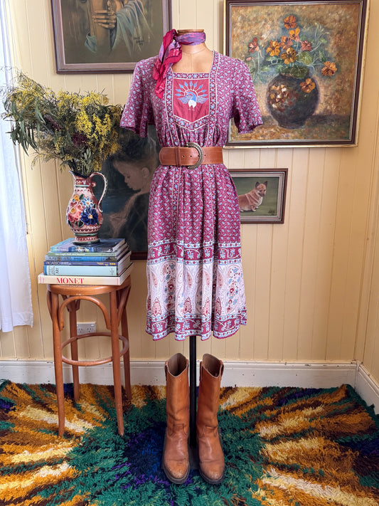 VINTAGE 1970S INDIAN COTTON EMBROIDERED PEACOCK BLOCK PRINT MIDI DRESS XS/S