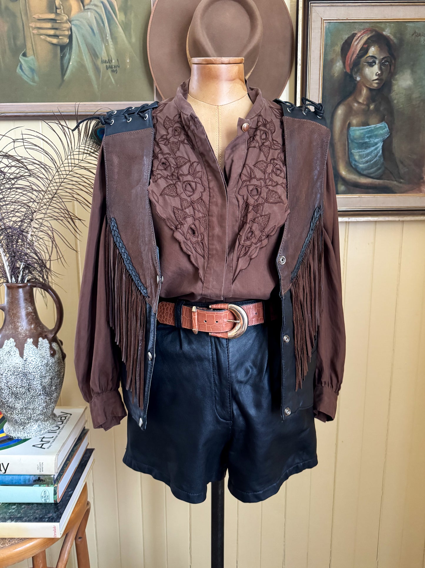 VINTAGE 1980S JAPANESE SILK CHOCOLATE EMBROIDERED COLLAR BLOUSE S/M