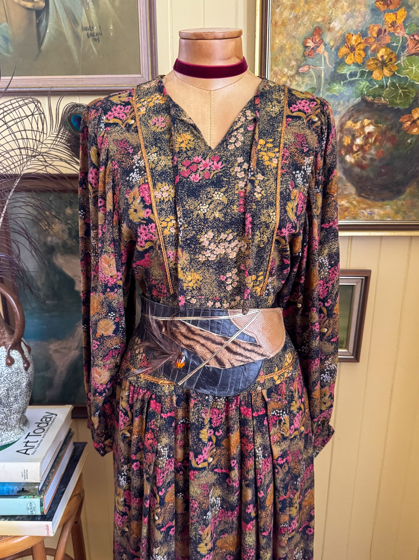 VINTAGE 1970S RAYON FLORAL PRINT BALLOON SLEEVE MIDI PRAIRIE DRESS XS/S