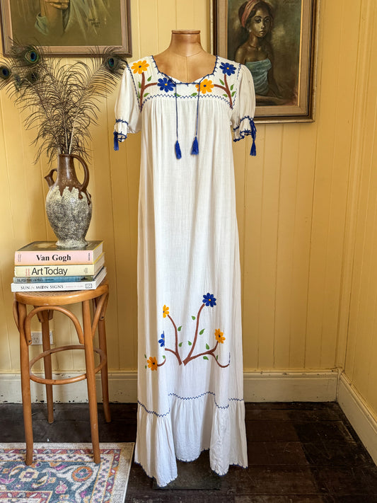 VINTAGE 1970S FILIPINO COTTON RAYON EMBROIDERED MAXI SMOCK DRESS S/M