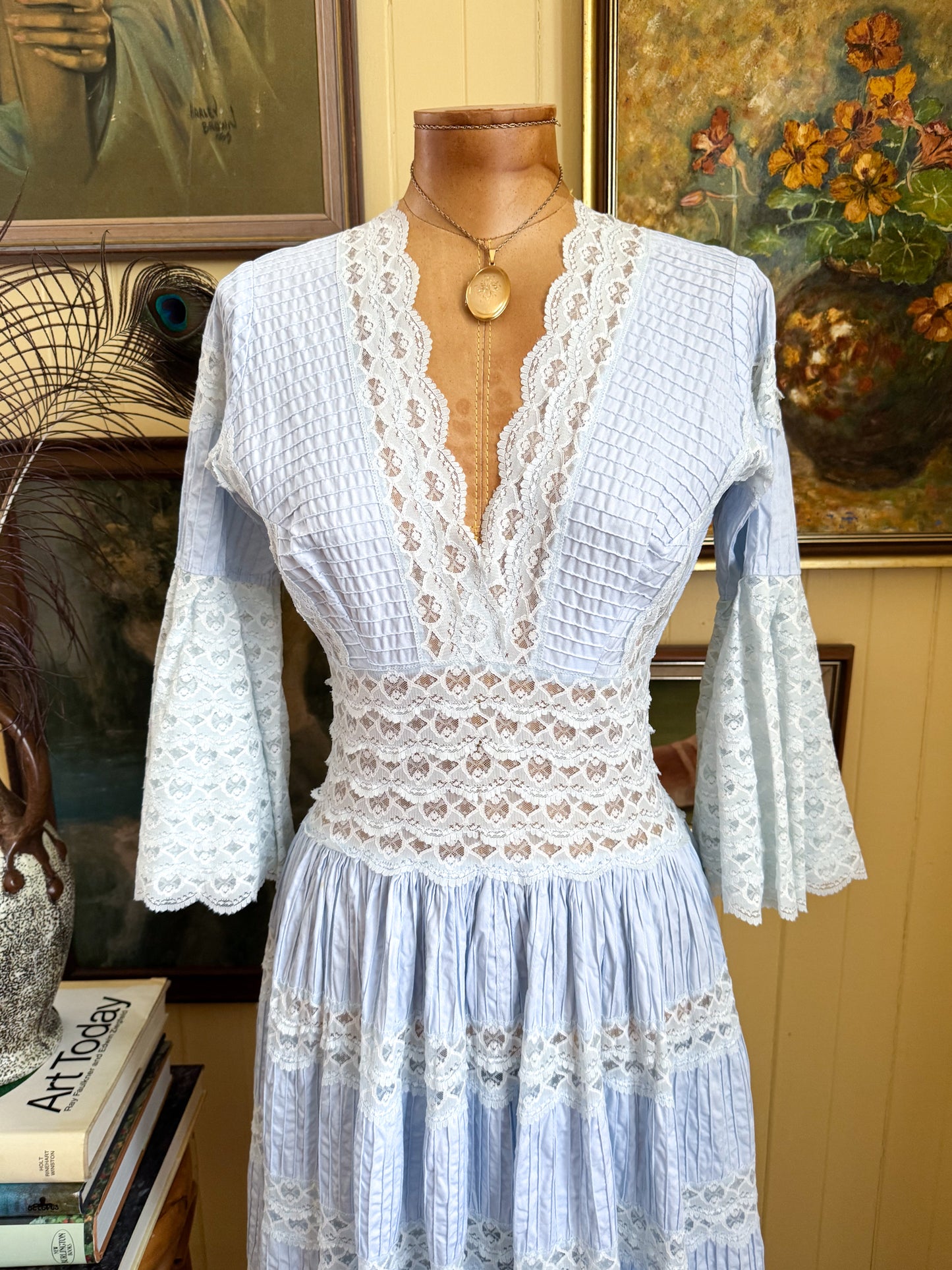 VINTAGE 1970S RODAMEX MEXICAN PURE COTTON BABY BLUE LACE INSERT MAXI DRESS XS/S