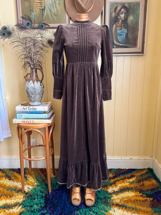 VINTAGE 1970S BINDI OF MELBOURNE COTTON VELVET MAXI VICTORIANA PRAIRIE DRESS XS/S