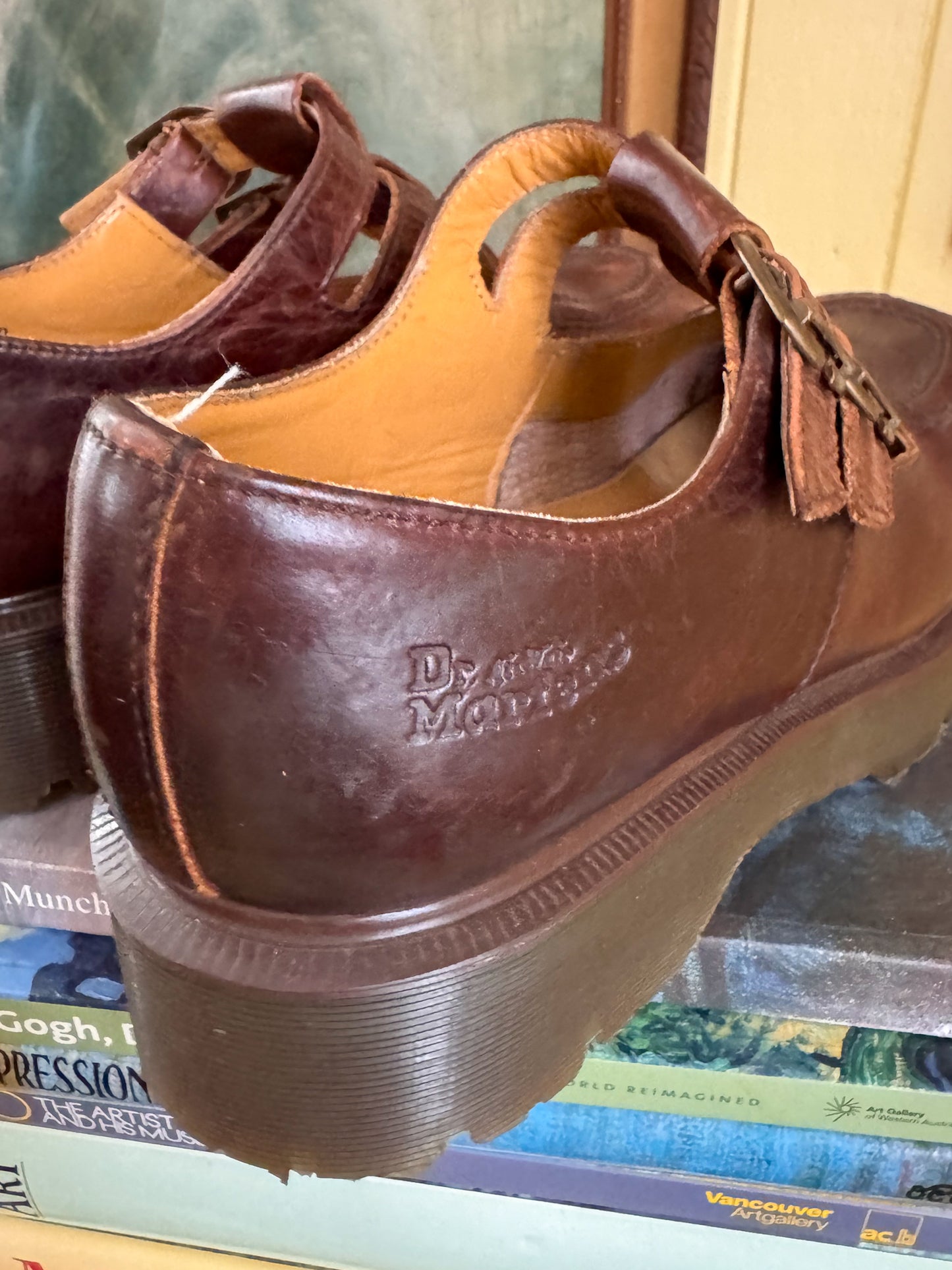 VINTAGE 1990S RARE DR DOC MARTENS DOUBLE STRAP CHESTNUT BROWN LEATHER HEELED MARY JANES 9.5/40.5