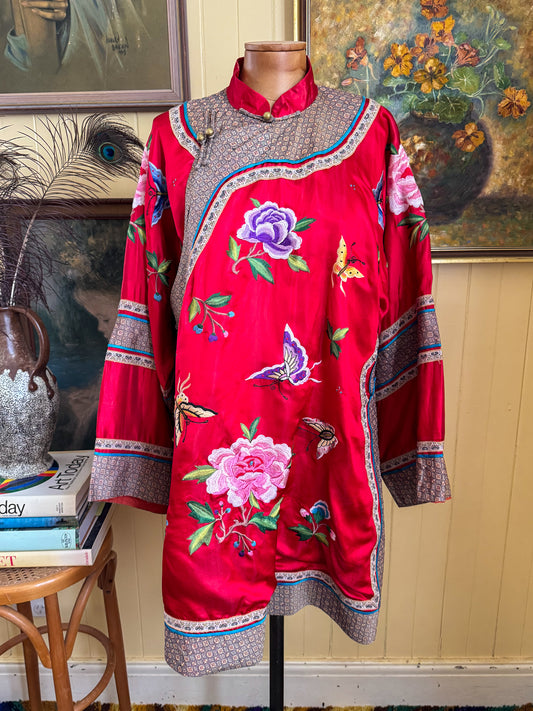 VINTAGE 1970S CHINESE HAND EMBROIDERED PURE SILK CROSS FRONT JACKET L