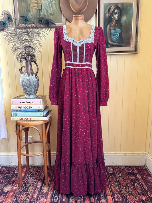 VINTAGE 1970S GUNNE SAX FLORAL PRINT COTTON + LACE PRAIRIE MAXI DRESS S