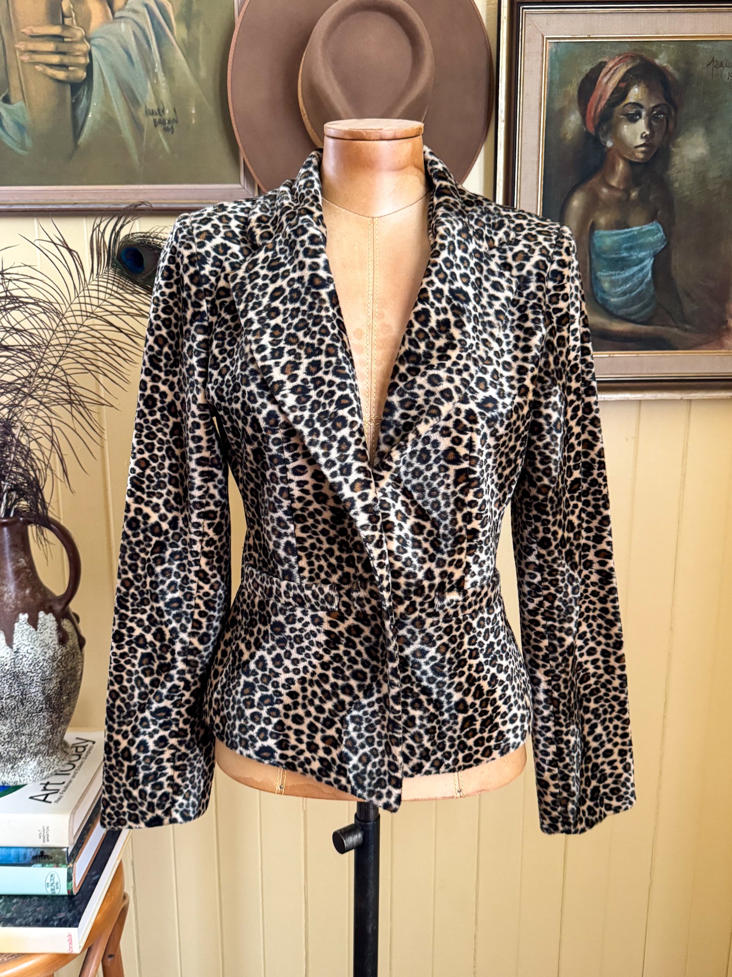 VINTAGE 1990S VERY VERY LEOPARD PRINT VELVET CROPPED BLAZER JACKET S