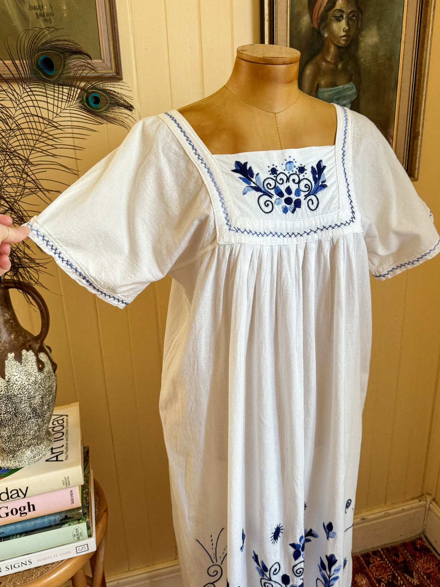 VINTAGE 1980S COTTON EMBROIDERED MIDI PEASANT DRESS M