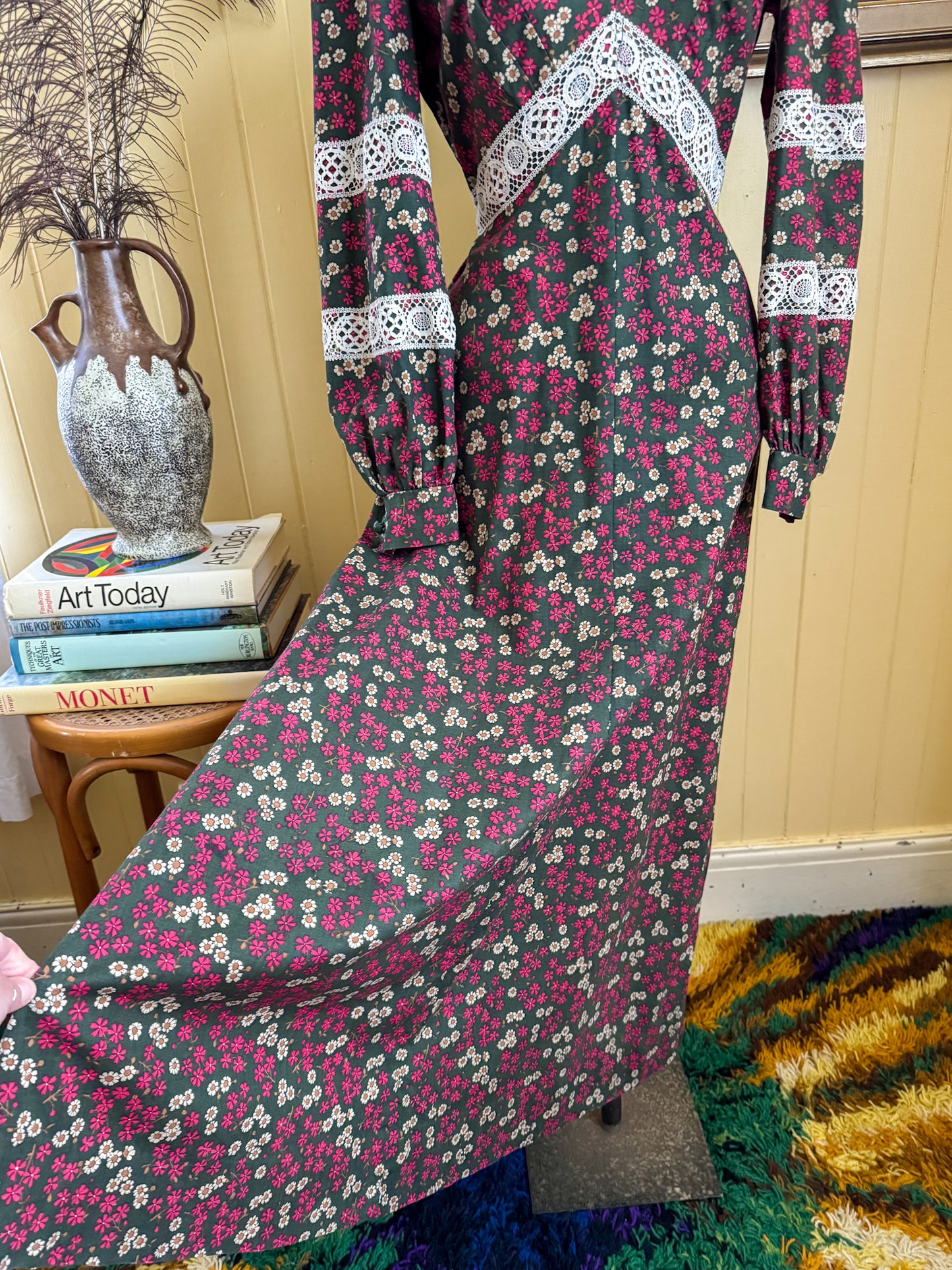 VINTAGE 1970S RICHARD SHOPS COTTON FLORAL PRINT MAXI PRAIRIE DRESS S/M