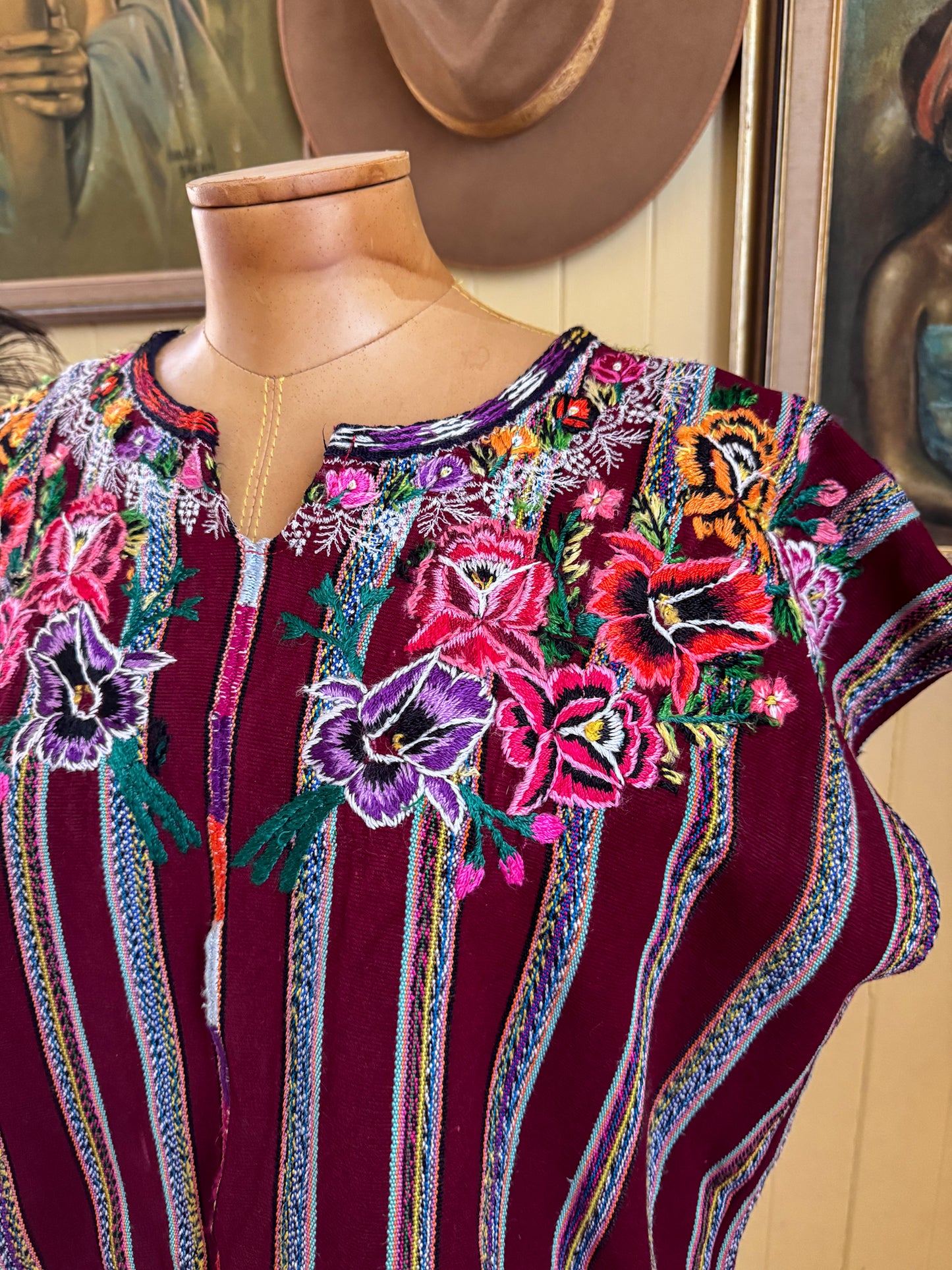 VINTAGE GUATEMALAN EMBROIDERED STRIPED COTTON HUIPIL TOP M