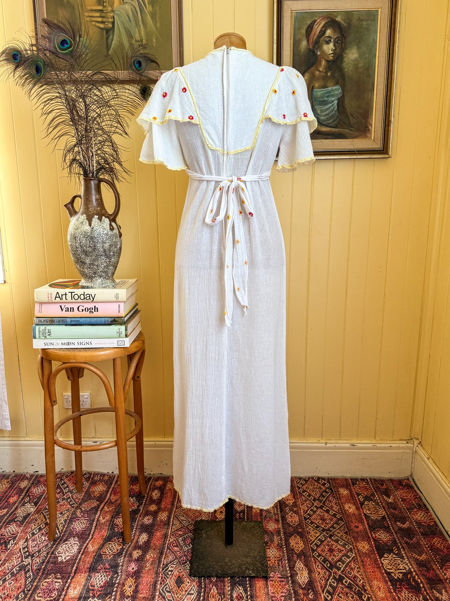 VINTAGE 1970S EMMA COTTON CHEESECLOTH EMBROIDERED DAISY MAXI DRESS XS/S