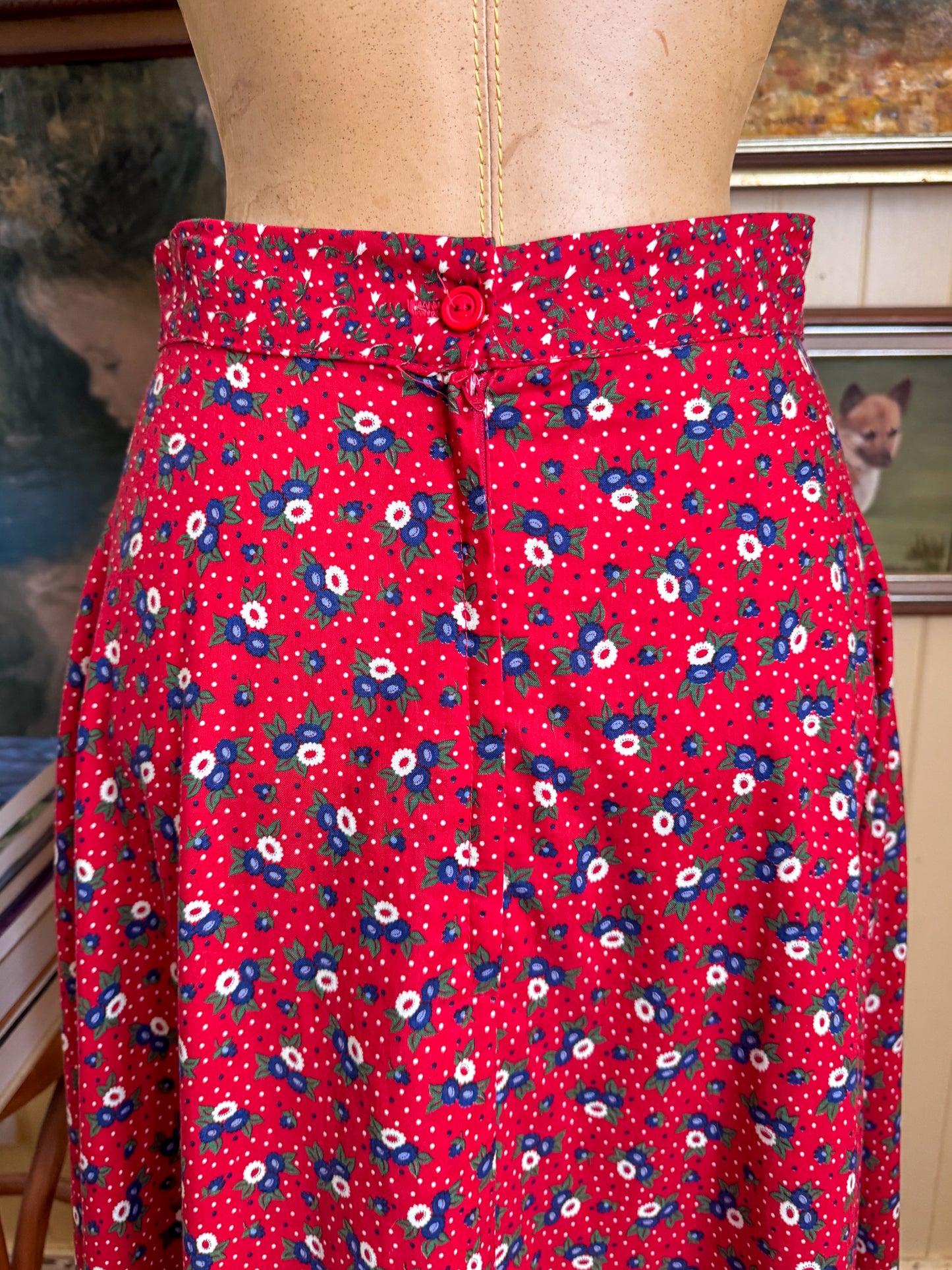 VINTAGE 1970S JESSICA’S GUNNIES GUNNE SAX FLORAL PRINT COTTON, VELVET + LACE MAXI SKIRT S