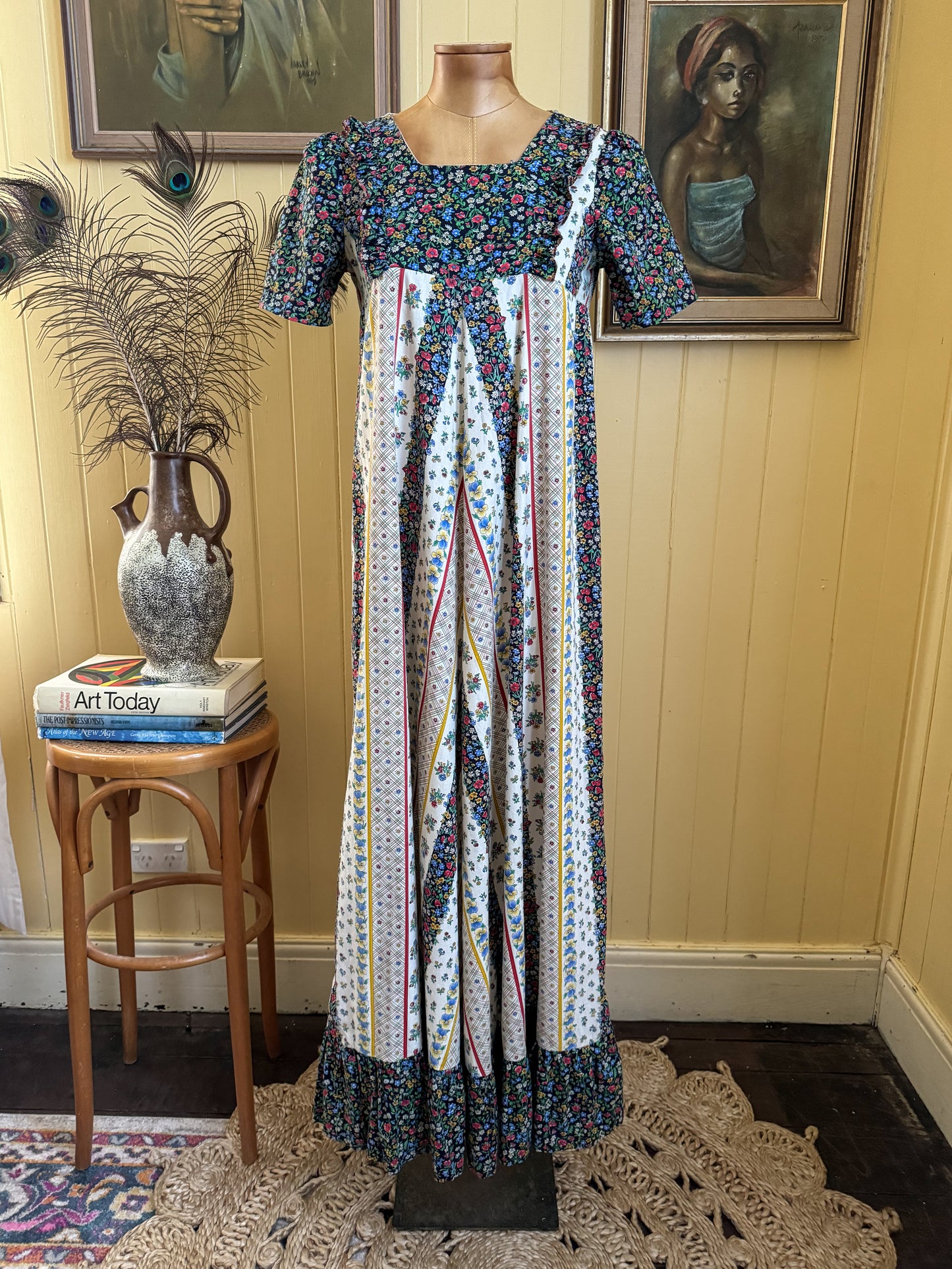 VINTAGE 1970S COTTON FLORAL PATCHWORK PRINT PRAIRIE MAXI DRESS S