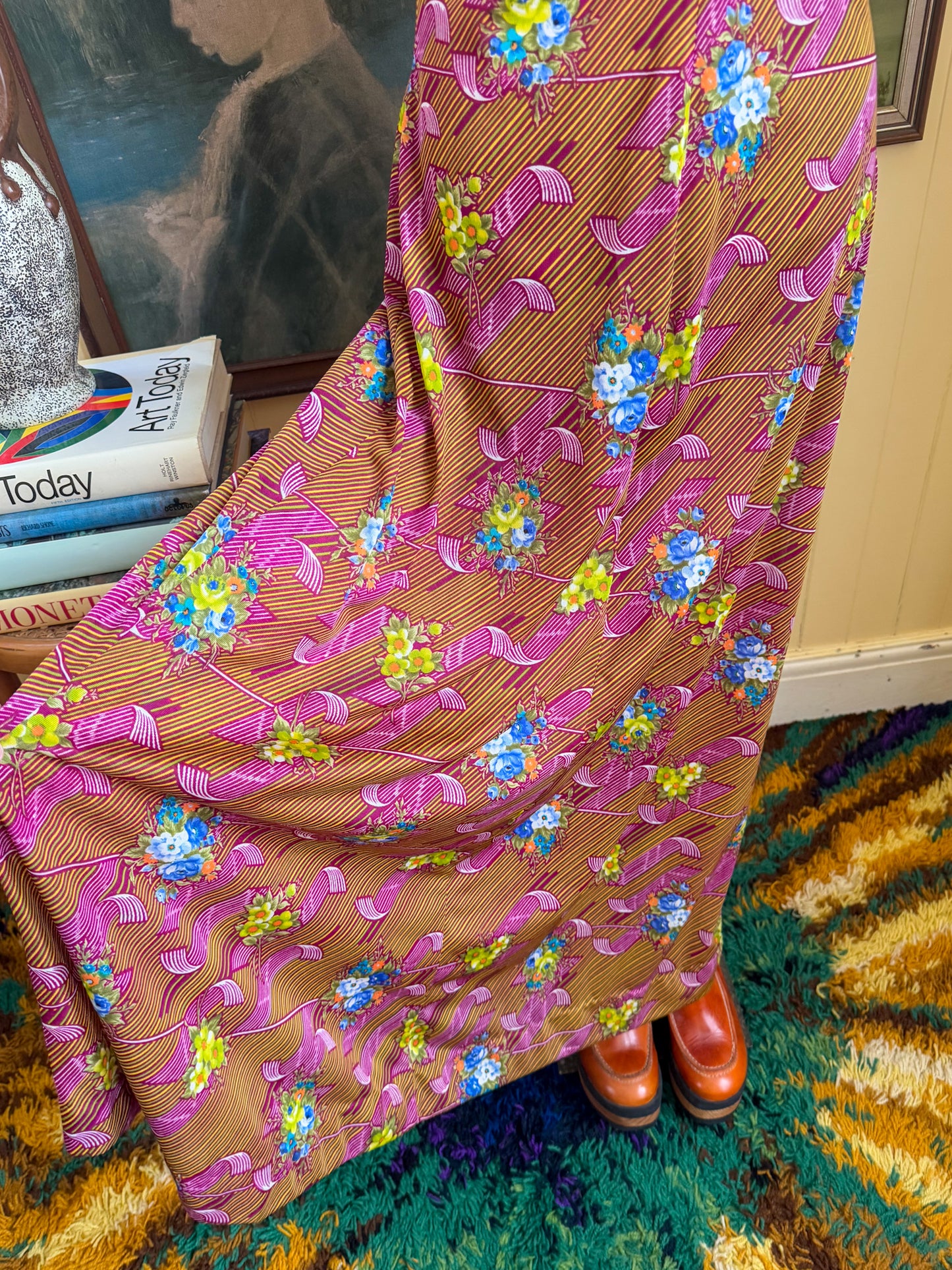 VINTAGE 1970S NYLON PSYCHEDELIC FLORAL PRINT MAXI DRESS M