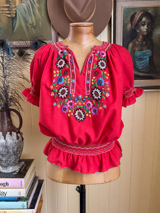 VINTAGE 1970S HUNGARIAN RED COTTON BLEND EMBROIDERED PEASANT BLOUSE S
