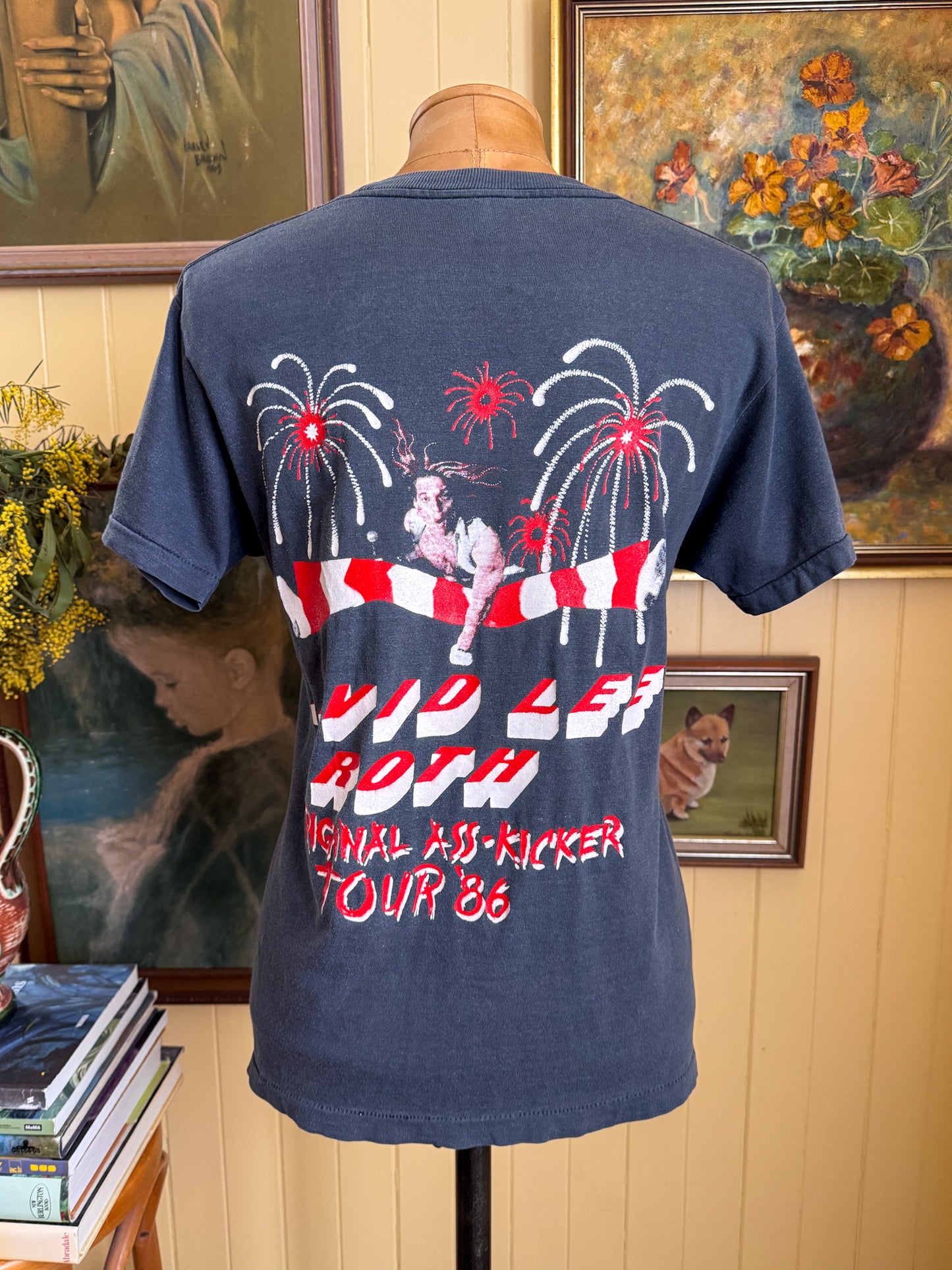 VINTAGE 1986 DAVID LEE ROTH THE ORIGINAL ASS-KICKING TOUR PRINT BAND TSHIRT S/M