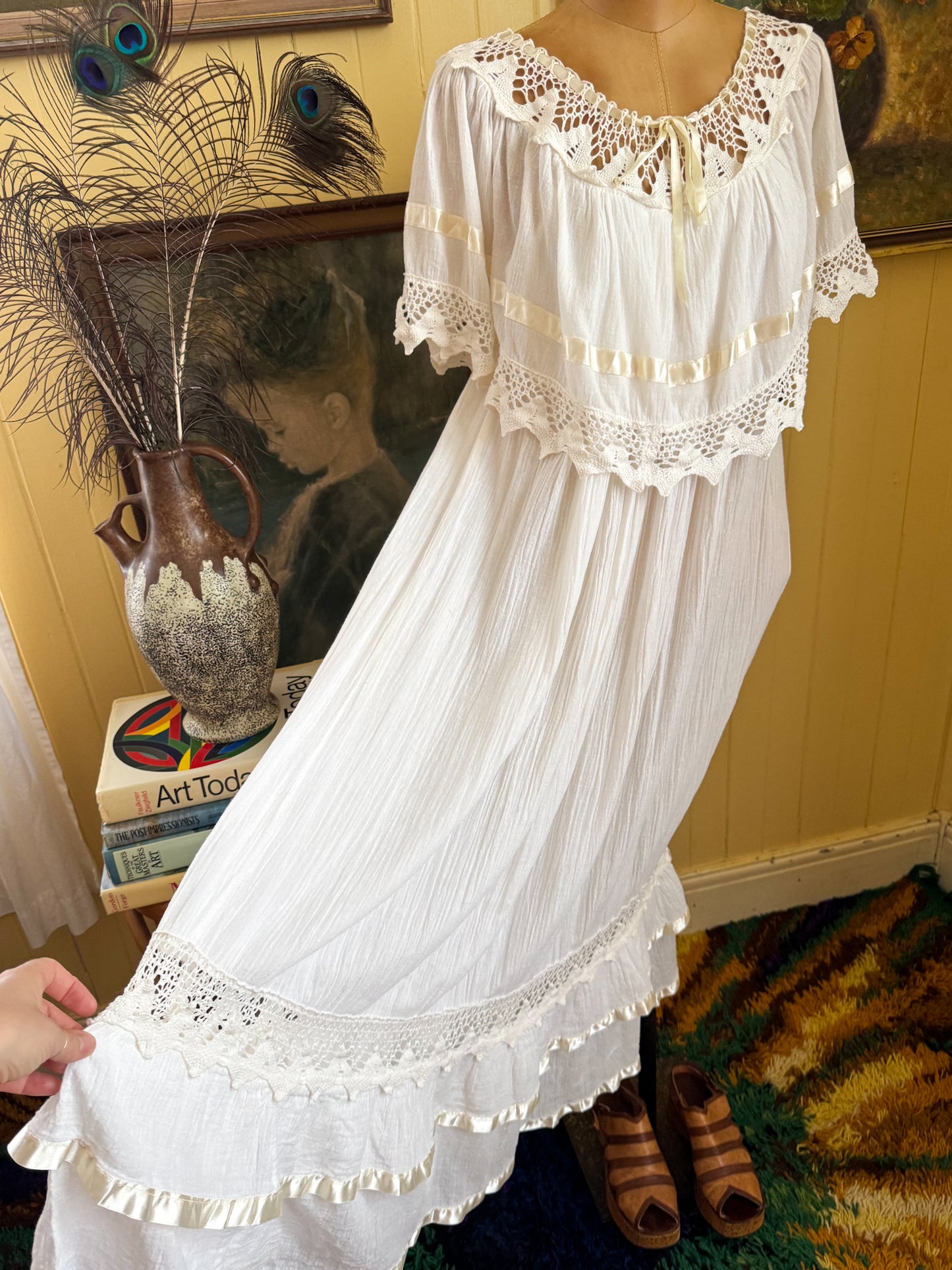 VINTAGE 1990S MEXICAN COTTON CHEESECLOTH RUFFLE CROCHET MIDI DRESS M/L/XL