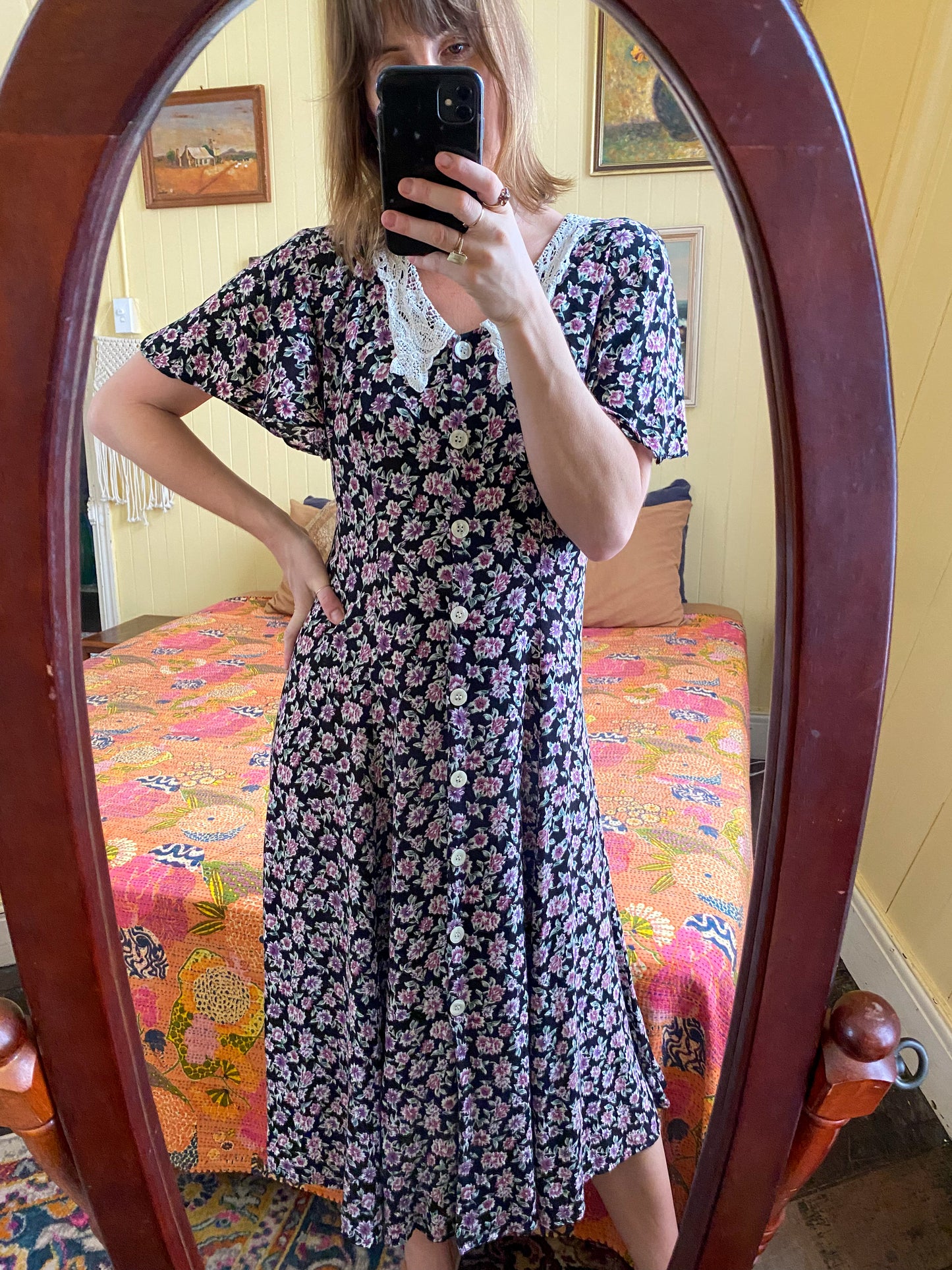 VINTAGE 1990S RAYON FLORAL PRINT CROCHET COLLAR MIDI TEA DRESS M