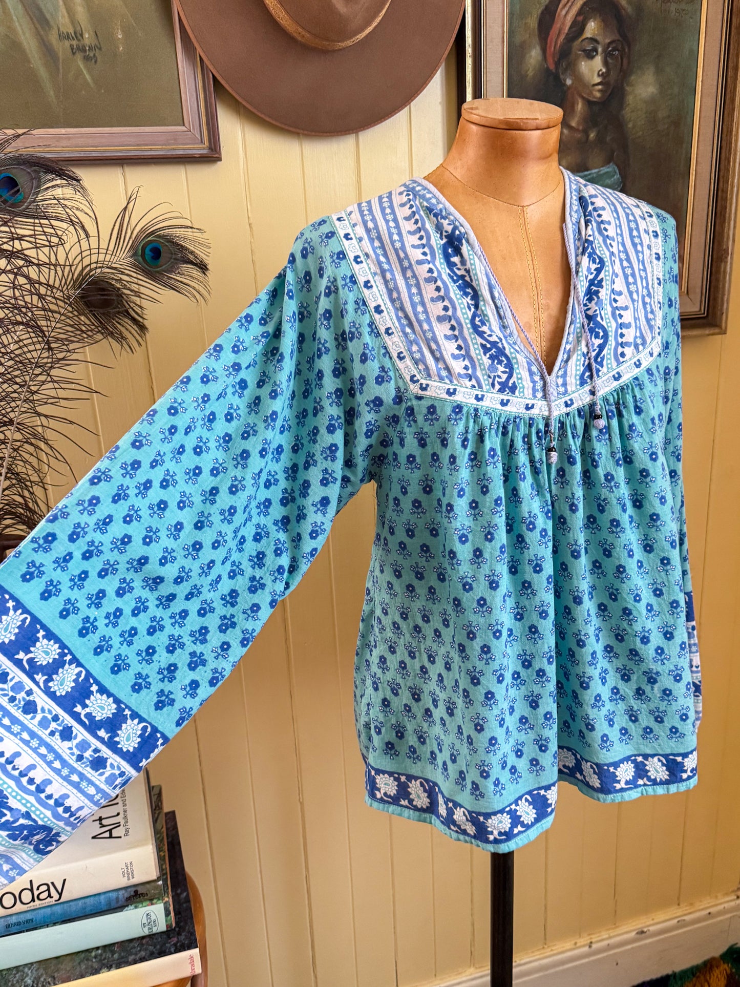 VINTAGE 1970S RADISHES & ROSES INDIAN COTTON BLOCK PRINT BLOUSE S