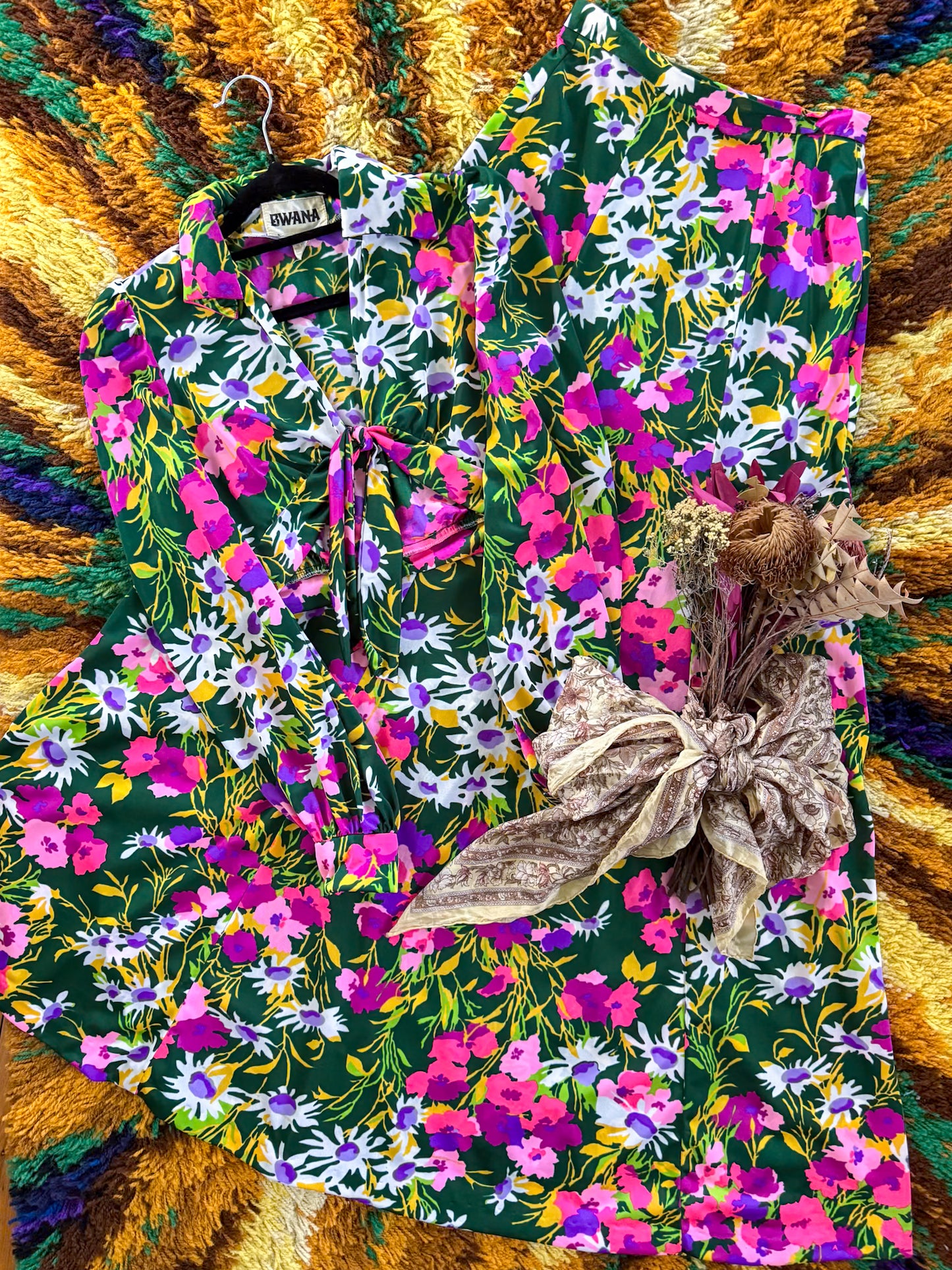 VINTAGE 1970S NYLON FLORAL PRINT TWO PIECE CROPPED BLOUSE + MAXI SKIRT SET XS