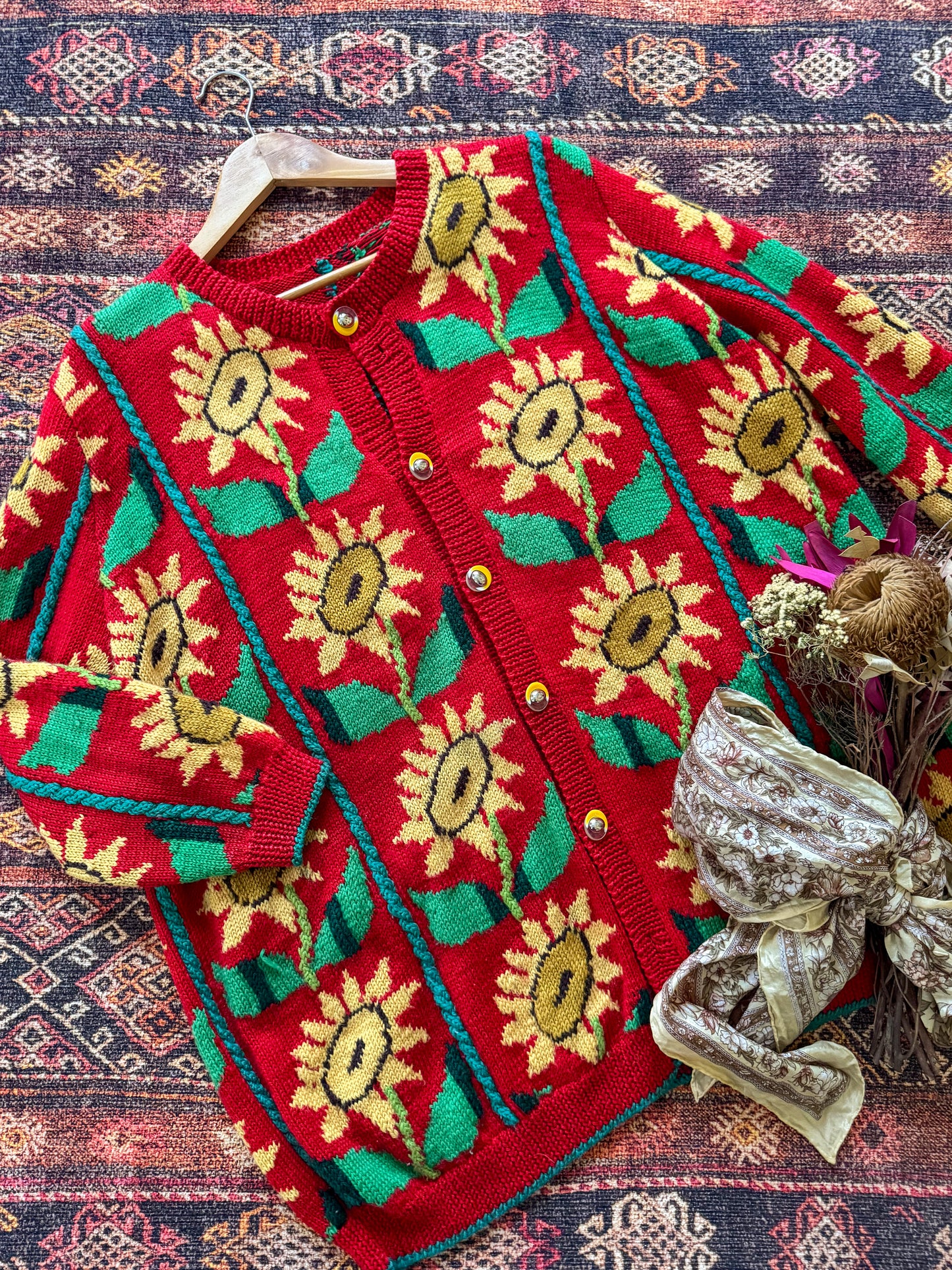 VINTAGE HAND KNITTED ACRYLIC SUNFLOWER MOTIF OVERSIZED CARDIGAN L/XL