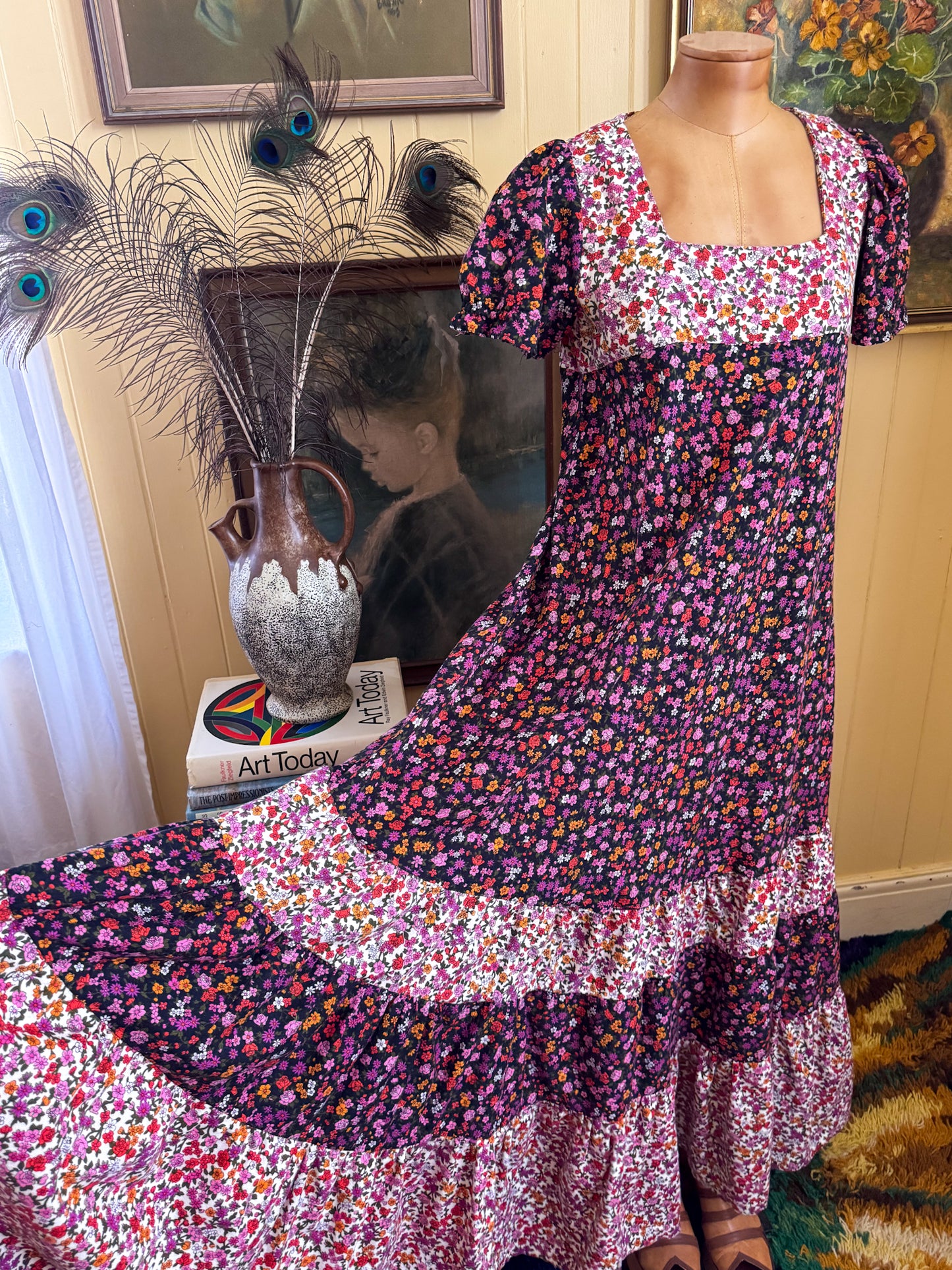 VINTAGE 1970S ST TROPEZ COTTON FLORAL PRINT TIERED MAXI DRESS S