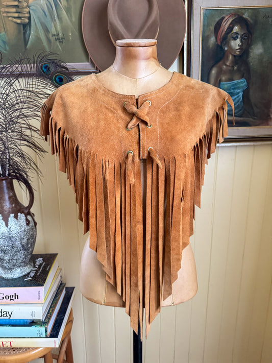 VINTAGE 1970S LEVI’S SUEDE LEATHER FRINGED CAPE COLLAR ONE SIZE