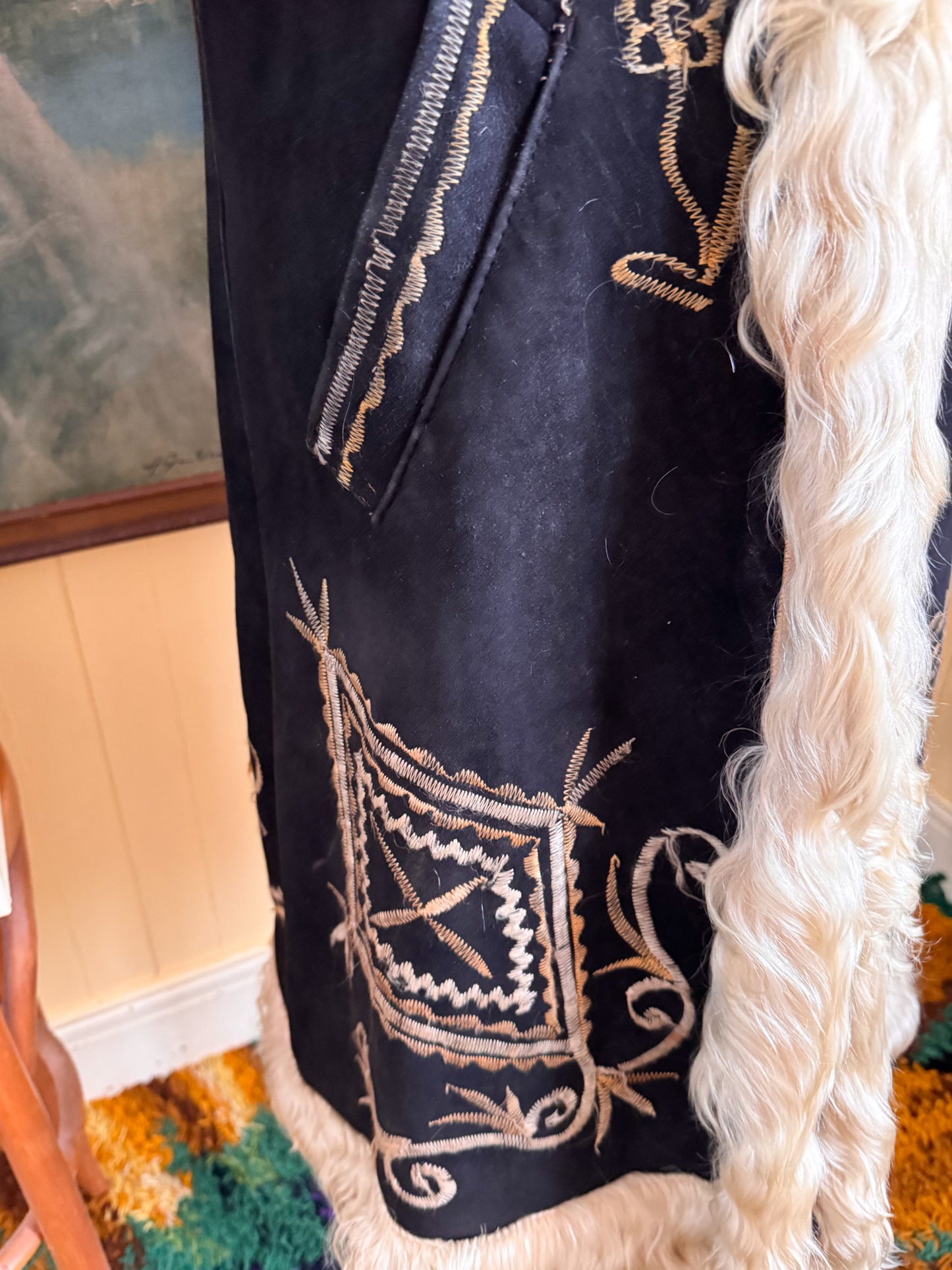 VINTAGE 1960S RARE AFGHAN SUEDE LEATHER MONGOLIAN WOOL PENNY LANE EMBROIDERED LONG COAT S