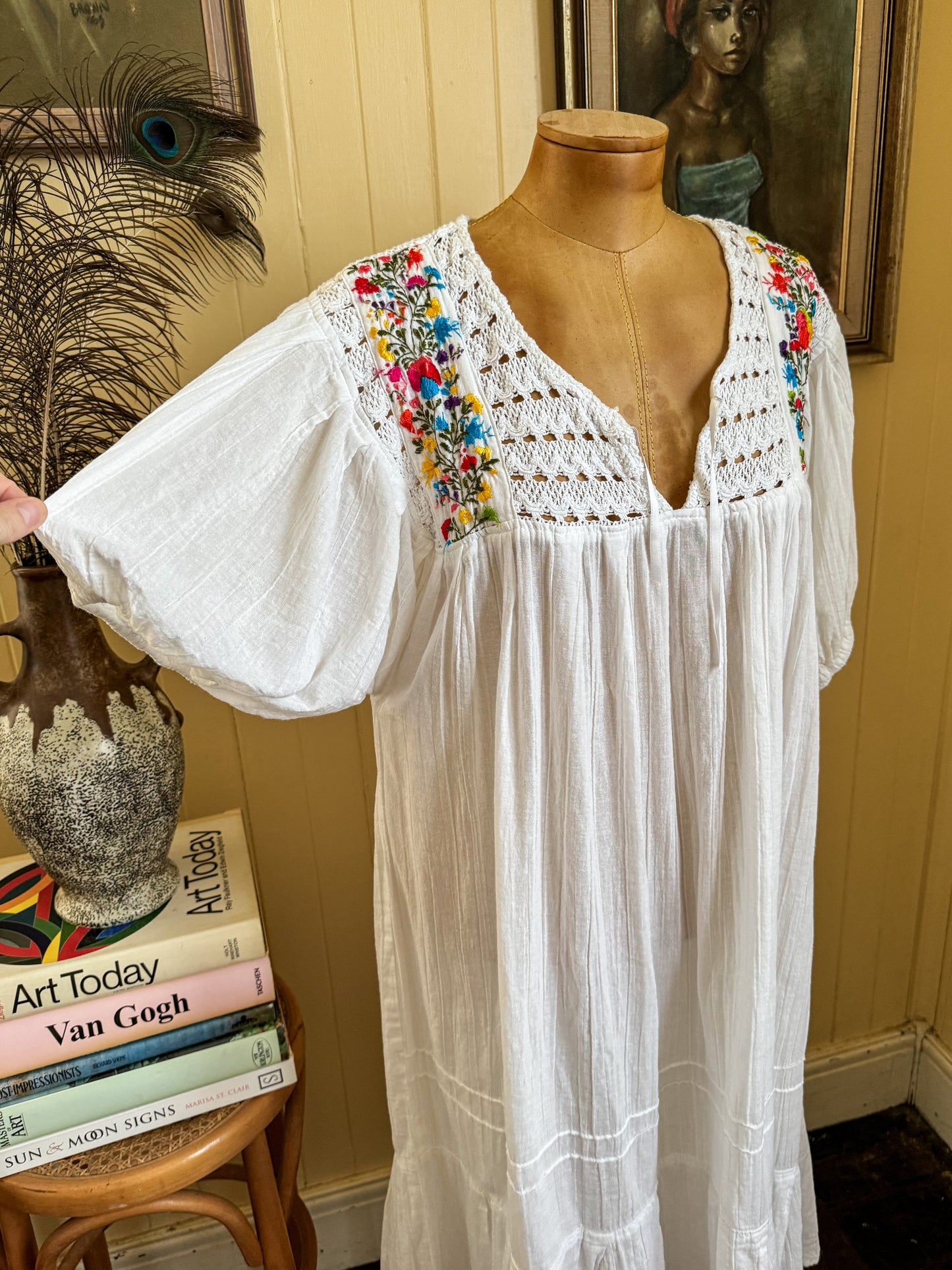 VINTAGE 1990S MEXICAN COTTON CHEESECLOTH EMBROIDERED CROCHET DRESS L/XL/XXL