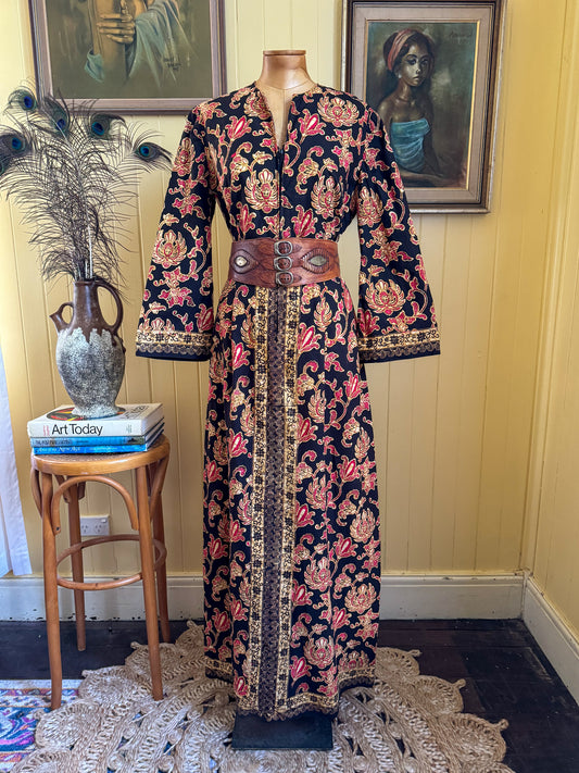 VINTAGE 1970S THAI COTTON BATIK PRINTED MAXI KAFTAN M