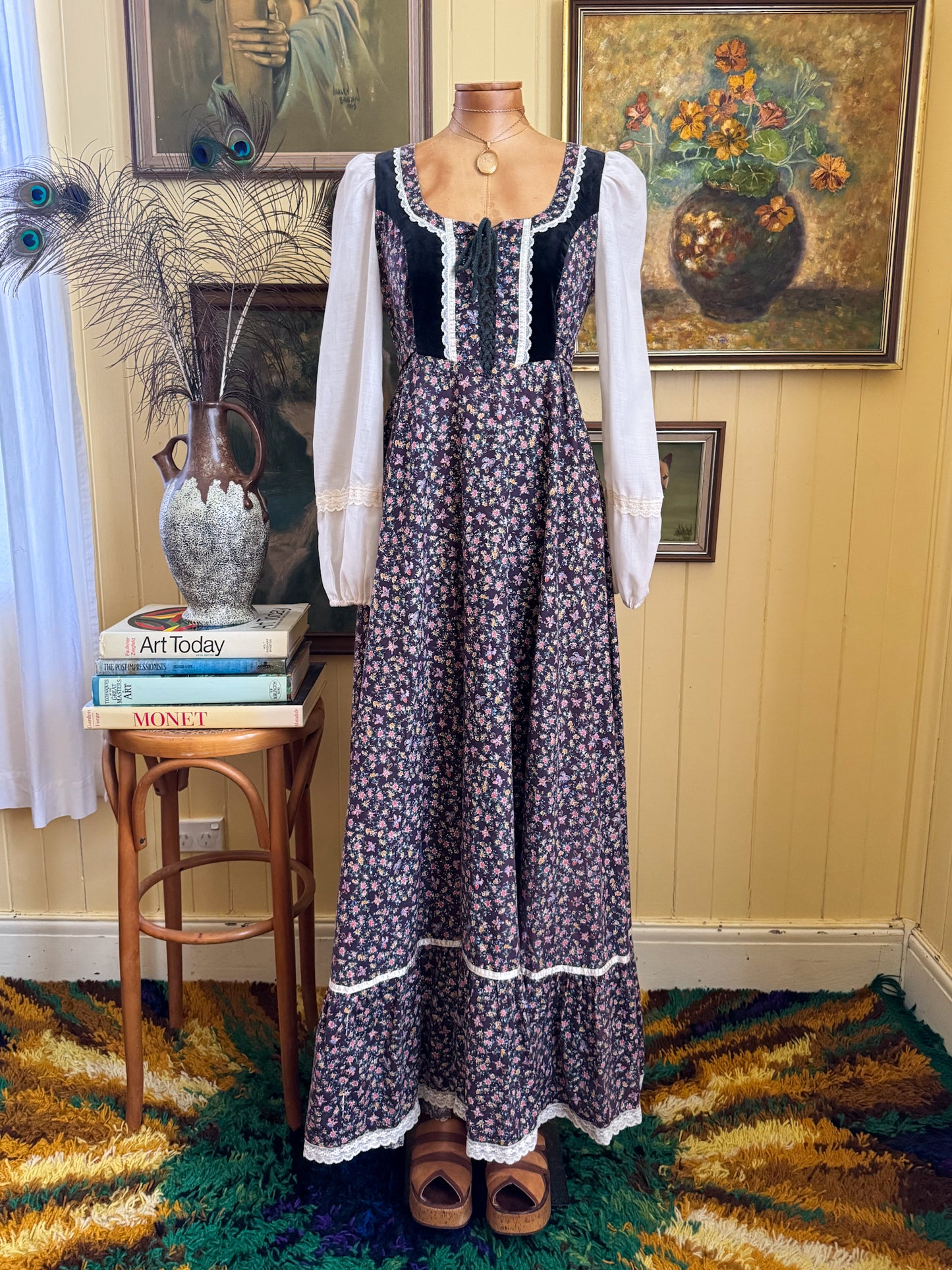 VINTAGE 1970S GUNNE SAX BUTTERFLY PRINT COTTON + LACE PRAIRIE MAXI DRESS S