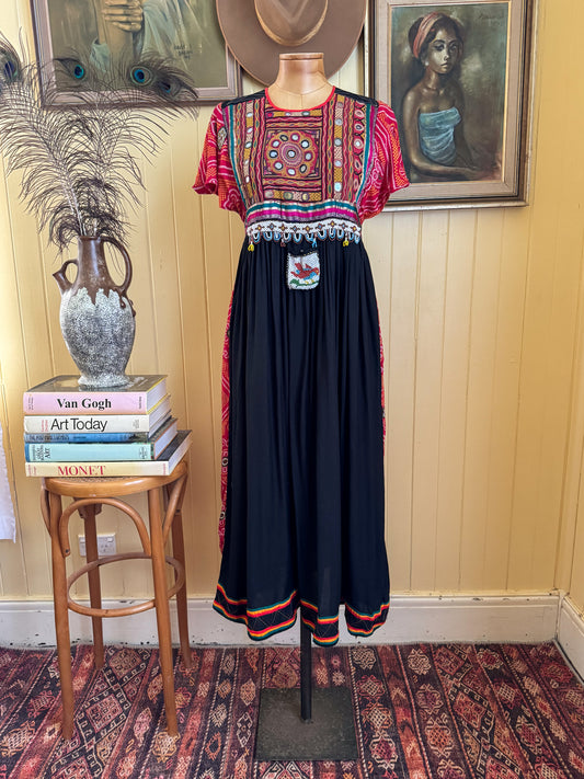VINTAGE 1970S DIVALI INDIAN RAYON EMBROIDERED BEADED PRINT MIDI DRESS XS/S