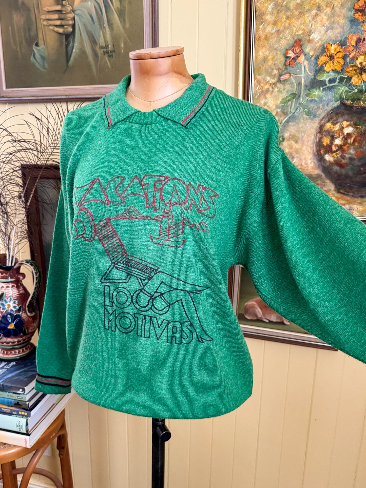VINTAGE 1970S OSWAL ROSYWOOL SPORTSWEAR ‘VACATION’ PRINT WOOLLEN LONG SLEEVE KNIT JUMPER M