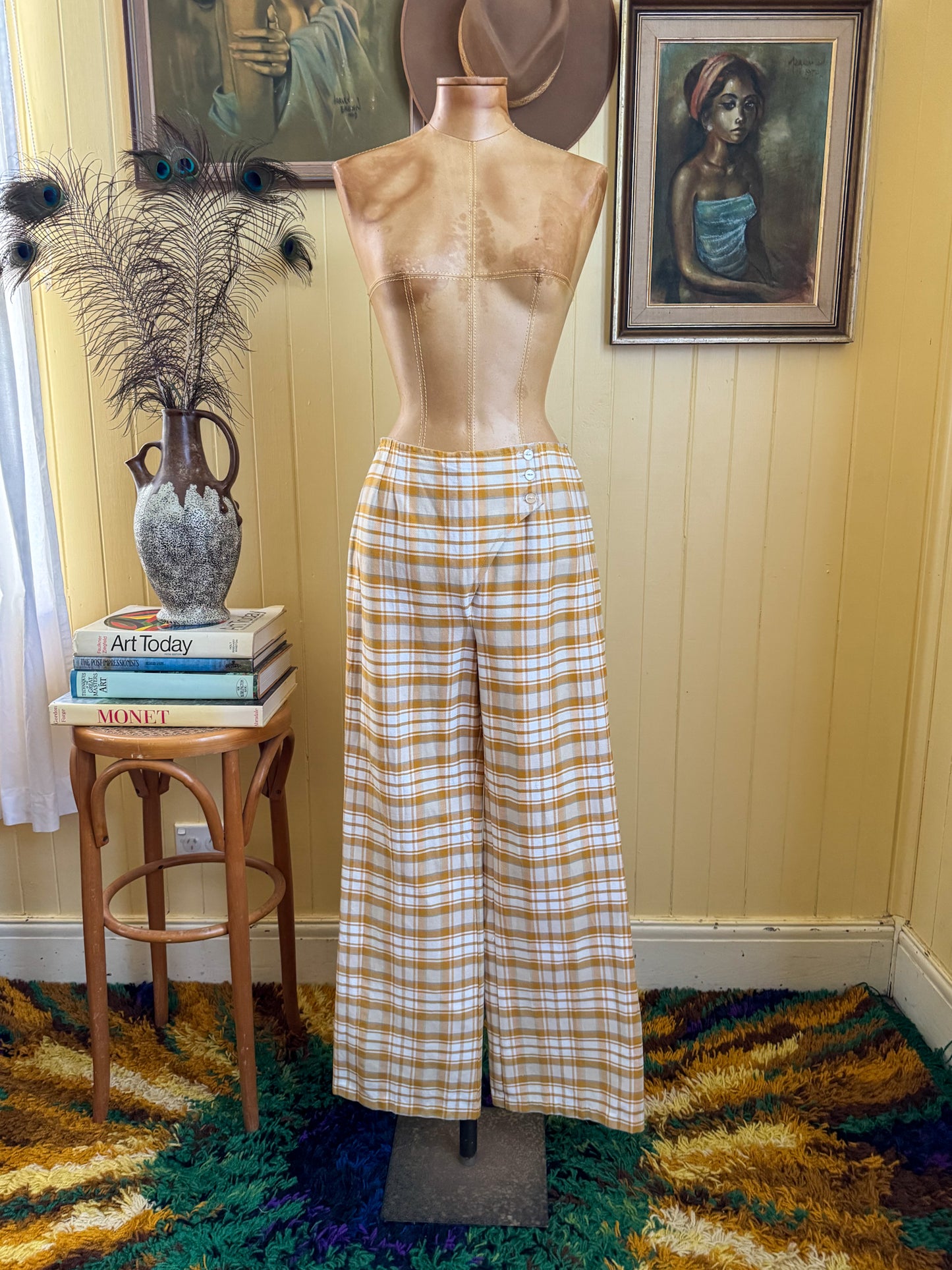 VINTAGE 1960S WHITE ROSE GARMENTS VISCOSE BLEND PLAID WIDE LEG PANTS S