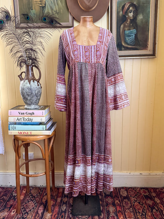 VINTAGE 1970S INDIAN COTTON BLOCK PRINT KIMONO SLEEVE MAXI DRESS M/L