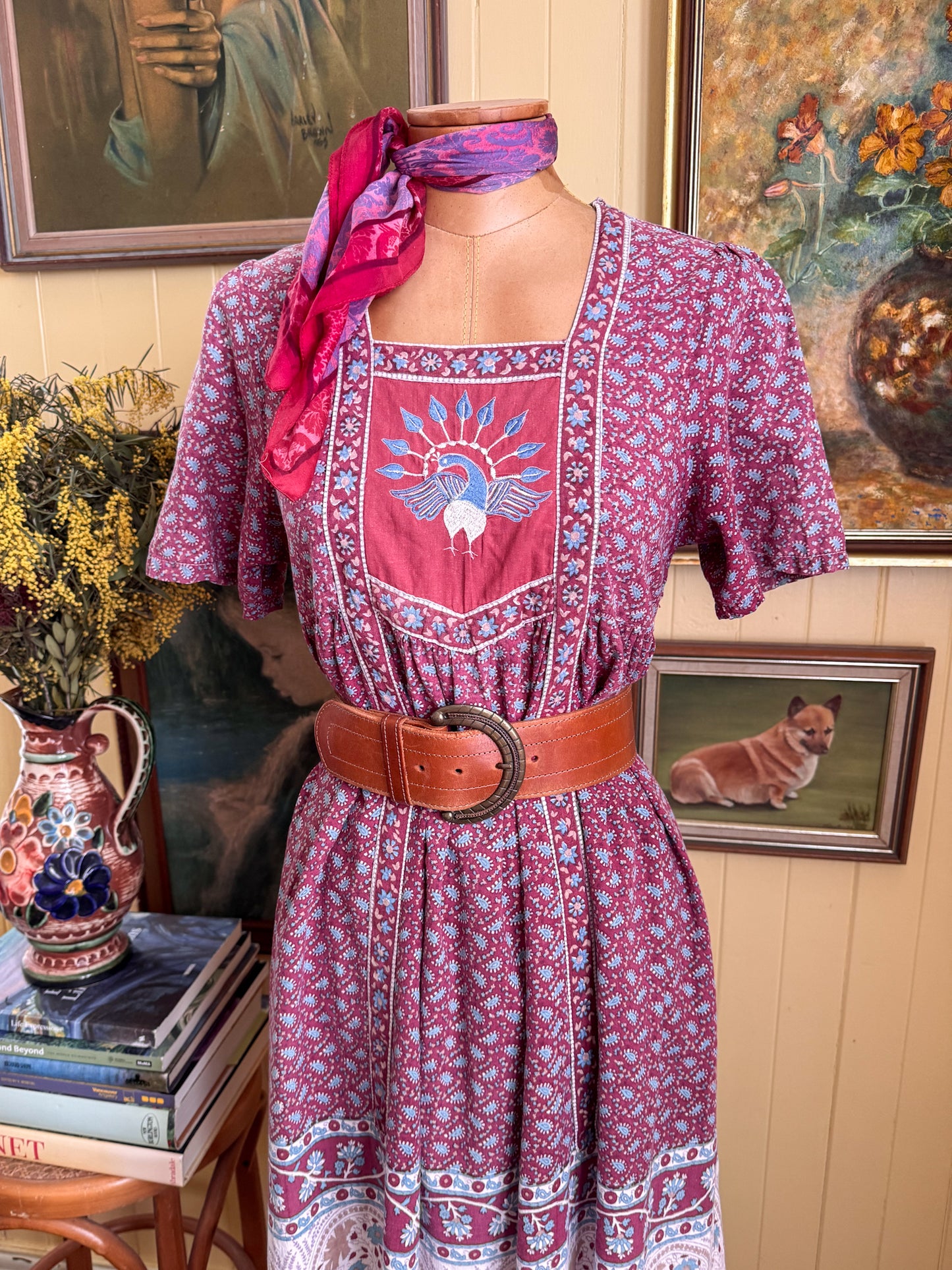 VINTAGE 1970S INDIAN COTTON EMBROIDERED PEACOCK BLOCK PRINT MIDI DRESS XS/S
