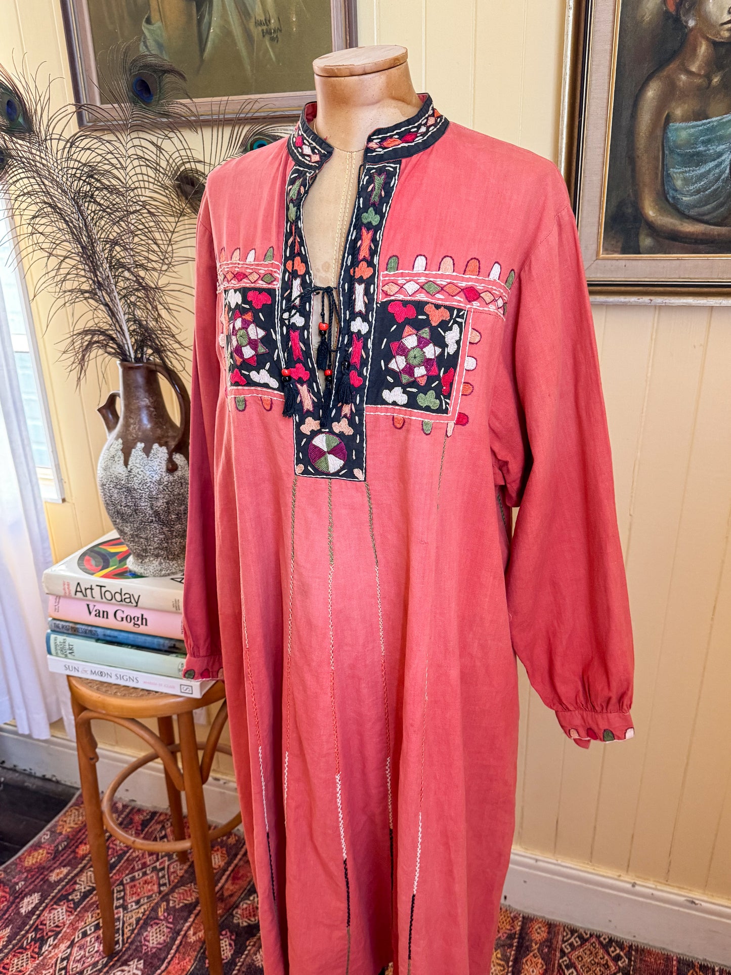 VINTAGE 1970S MALIKA INDIAN COTTON EMBROIDERED MIDI DRESS L/XL