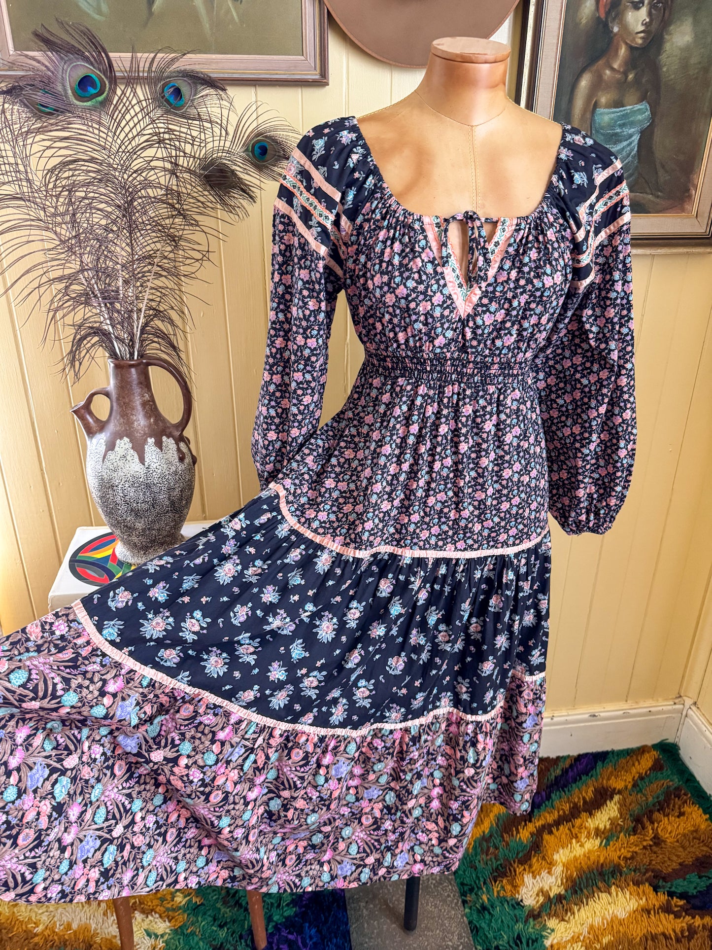 VINTAGE 1970S YOUNG EDWARDIAN COTTON FLORAL MIDI PEASANT DRESS S/M