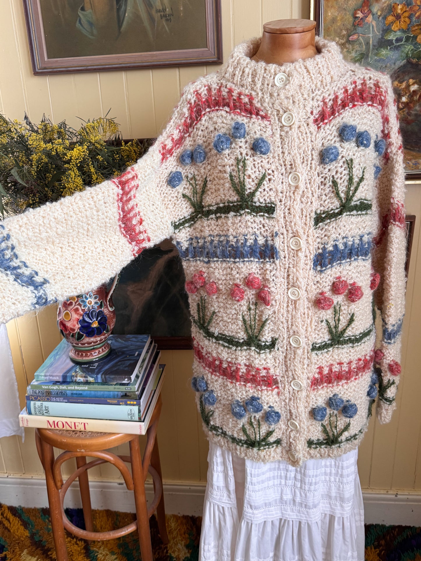 VINTAGE 1990S ENGLISH OLIVIA PAUL HAND KNITTED WOOL MOTIF CARDIGAN COAT M