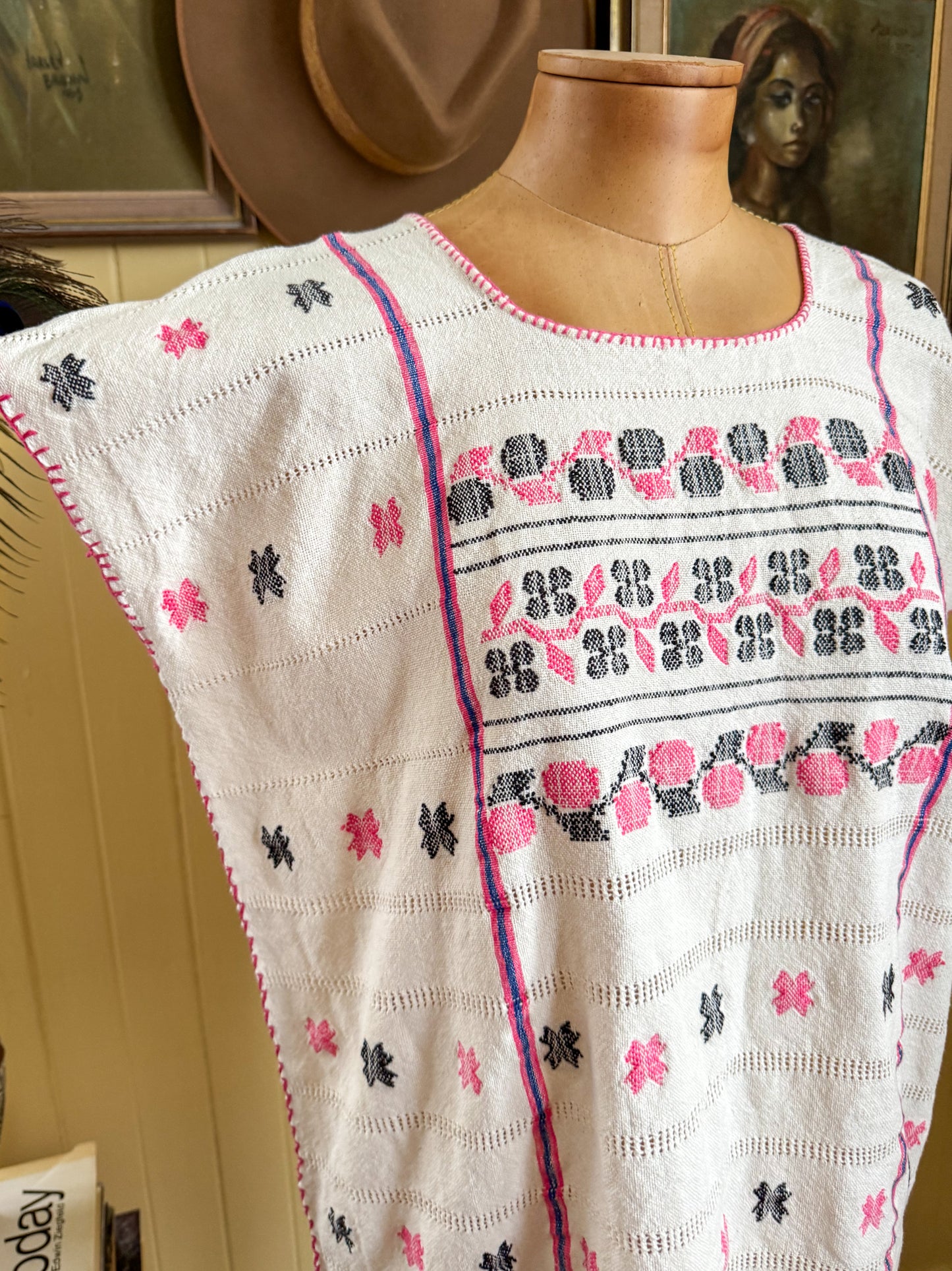 VINTAGE 1990S MEXICAN COTTON EMBROIDERED HUIPIL BLOUSE M