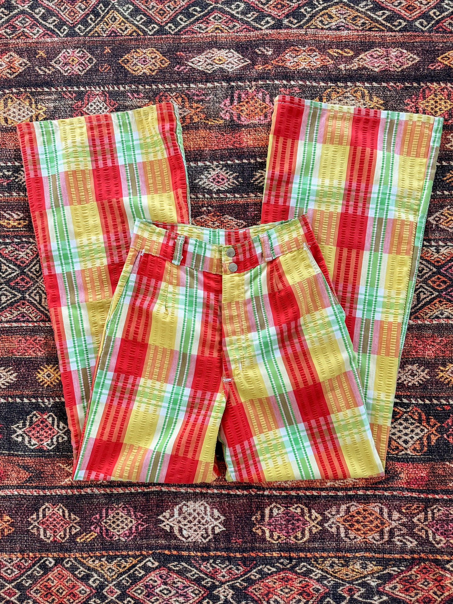 VINTAGE 1970S AMERICAN MAVERICK COTTON SEERSUCKER RAINBOW PLAID WIDE LEG FLARES XS