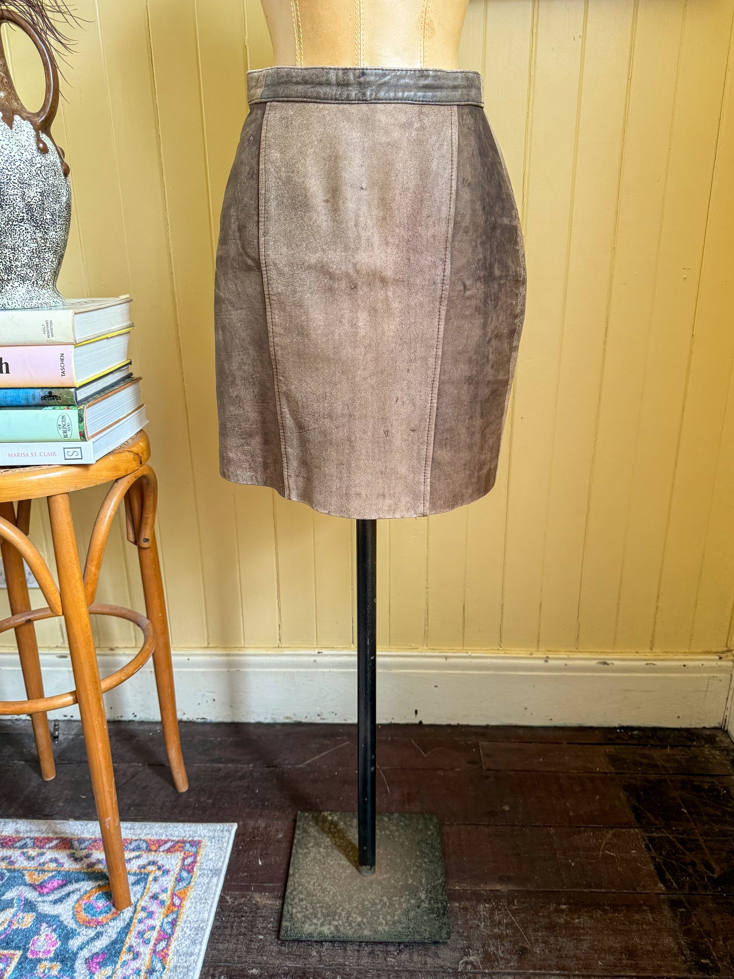 VINTAGE 1980S RAWHIDES BROWN ACID WASH LEATHER MINI SKIRT S