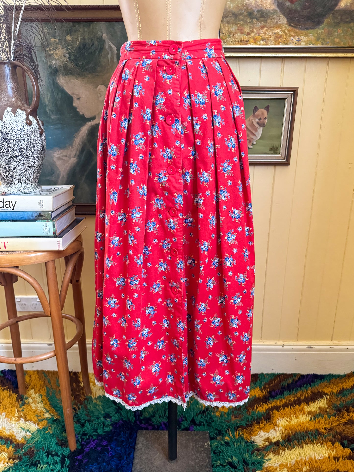 VINTAGE 1970S AUSTRIAN COTTON FLORAL PRINT RUFFLE LACE TRIM MIDI PEASANT SKIRT M