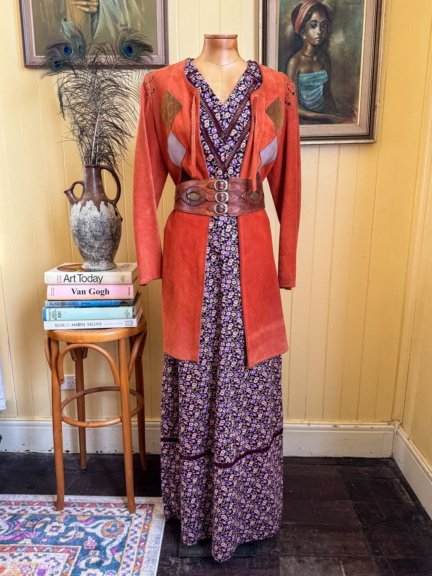 VINTAGE 1970S BURNT ORANGE SUEDE LEATHER PATCH LONGLINE JACKET S