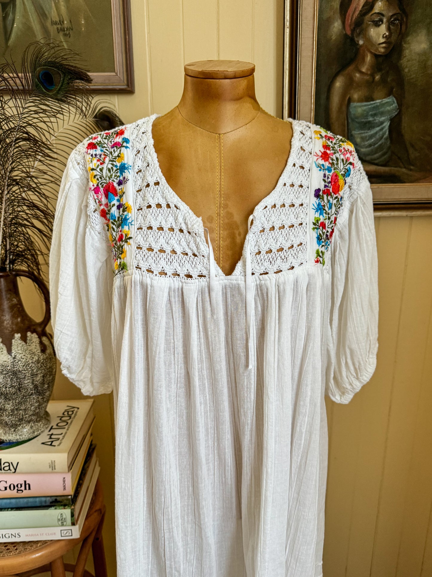 VINTAGE 1990S MEXICAN COTTON CHEESECLOTH EMBROIDERED CROCHET DRESS L/XL/XXL