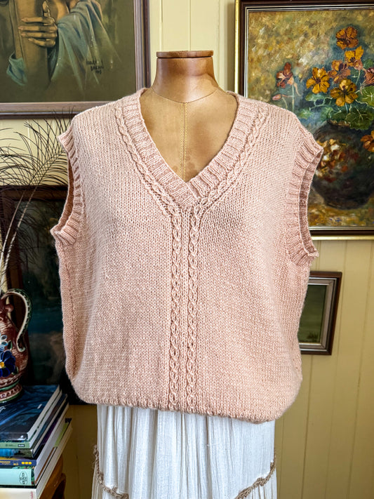 VINTAGE HANDMADE PALE APRICOT WOOLLEN KNIT VEST L/XL