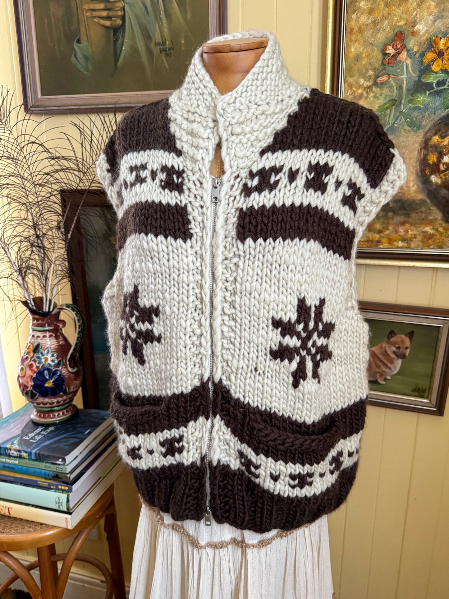 HANDMADE KANATA CANADIAN COWICHAN WOOLLEN CHUNKY KNIT ZIP THROUGH VEST M/L