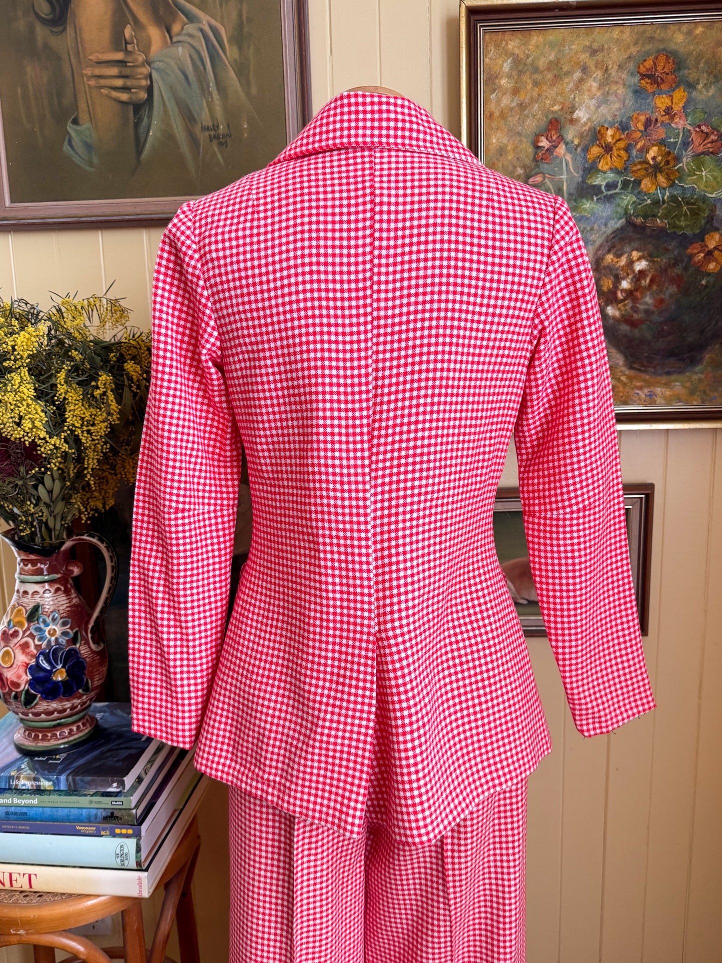 VINTAGE 1970S HANDMADE ACRYLIC RED AND WHITE GINGHAM JACKET AND PANT SUIT SET XS/S