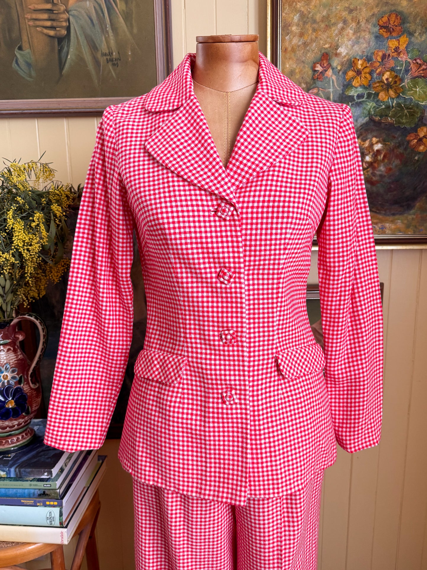 VINTAGE 1970S HANDMADE ACRYLIC RED AND WHITE GINGHAM JACKET AND PANT SUIT SET XS/S