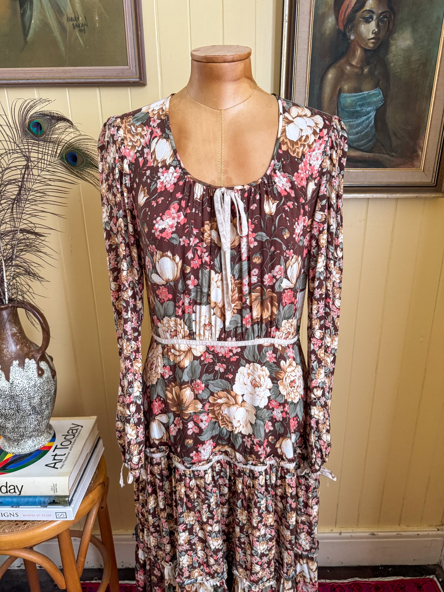 VINTAGE 1970S CASPER RAYON FLORAL MIDI PEASANT DRESS S/M