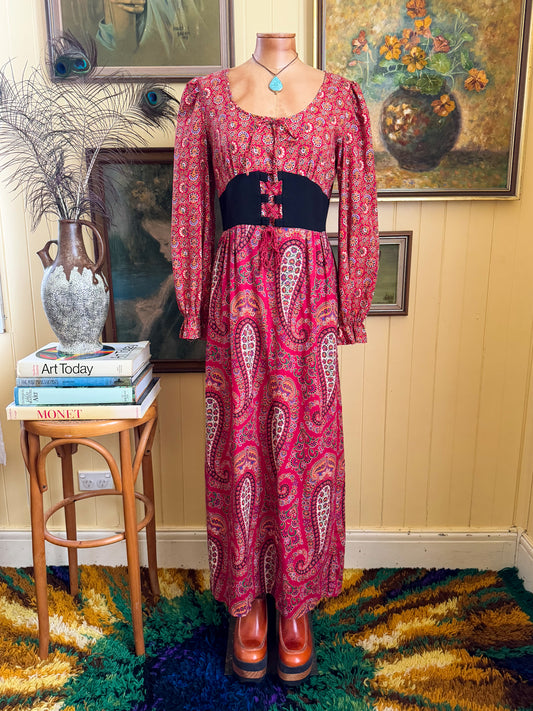 VINTAGE 1970S ENGLISH DOLLYROCKERS COTTON PAISLEY PRINT CORSET BELT MAXI PRAIRIE DRESS S/M